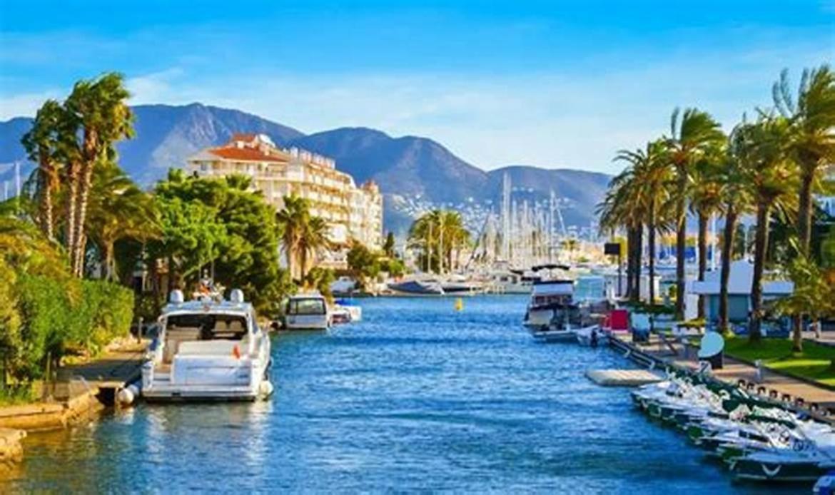 Sol 8-Studio In The Beach & Downton Empuriabrava Eksteriør billede