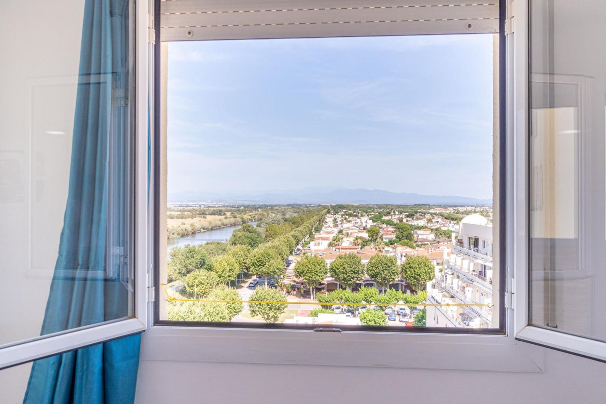 Sol 8-Studio In The Beach & Downton Empuriabrava Eksteriør billede